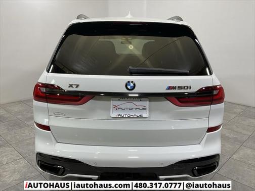 2021 BMW X7 M50i