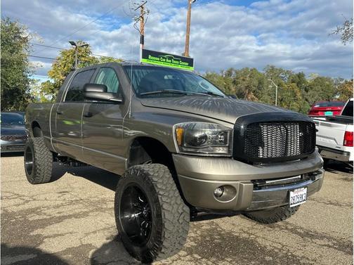 2006 Dodge Ram 2500 Laramie Mega Cab