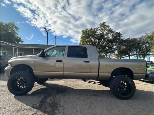 2006 Dodge Ram 2500 Laramie Mega Cab