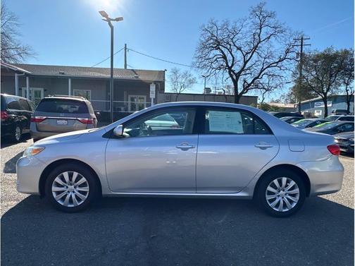 2013 Toyota Corolla LE