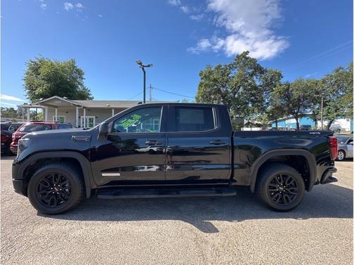 Onyx Black 2023 GMC Sierra 1500 Elevation