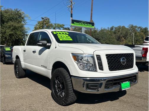 2019 Nissan Titan SV