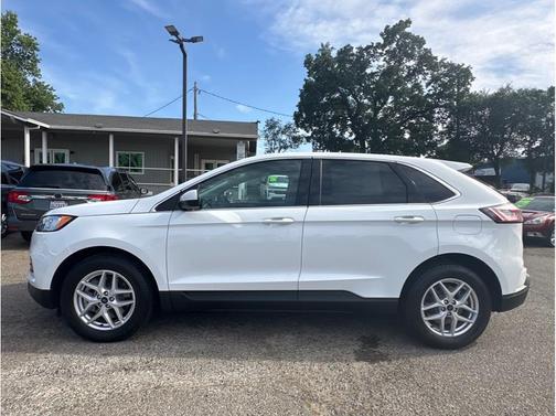 White 2021 Ford Edge SEL