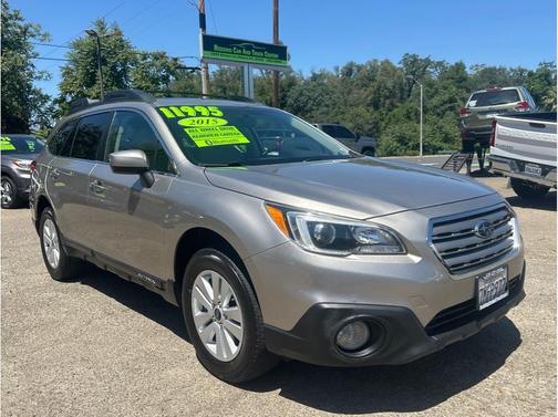 Gold 2015 Subaru Outback 2.5i Premium