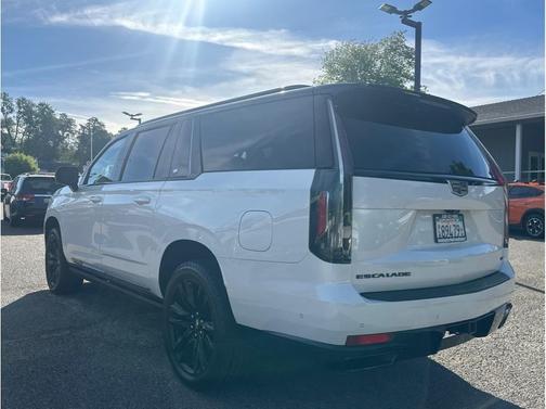 2021 Cadillac Escalade ESV Sport Platinum