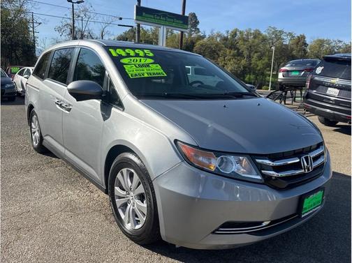 Lunar Silver Metallic 2017 Honda Odyssey EX-L