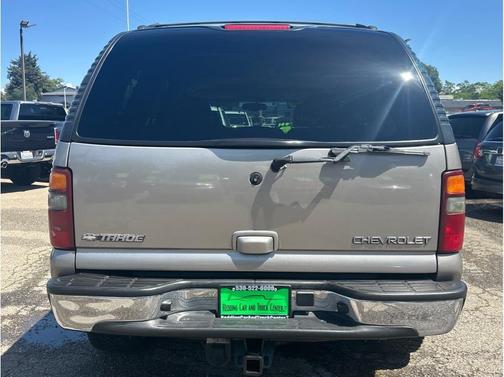 Silver 2002 Chevrolet Tahoe LT