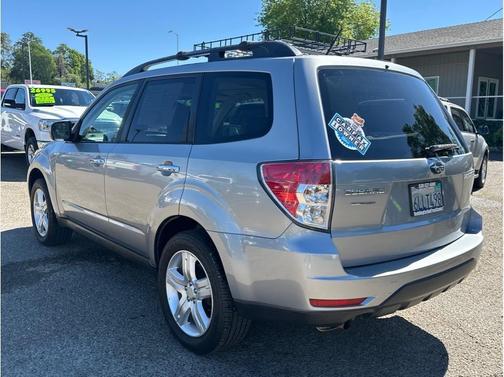 2010 Subaru Forester 2.5 X Premium