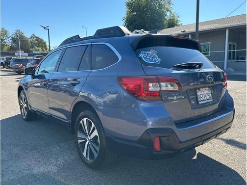 Blue 2018 Subaru Outback 2.5i Limited