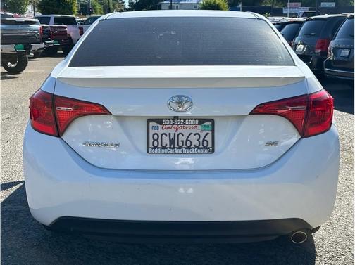 Super White 2018 Toyota Corolla SE