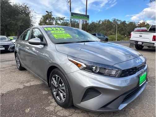 2024 Kia Forte LXS
