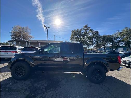 2018 Nissan Frontier SV