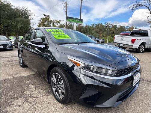 2024 Kia Forte LXS