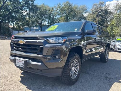 Woodland Green 2023 Chevrolet Colorado LT