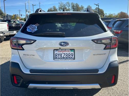 Crystal White Pearl 2022 Subaru Outback Limited