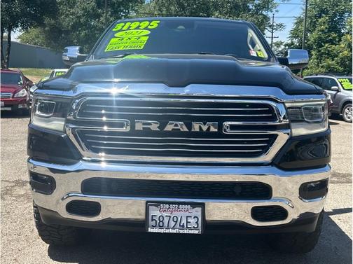 Diamond Black Crystal Pearlcoat 2021 RAM 1500 Laramie