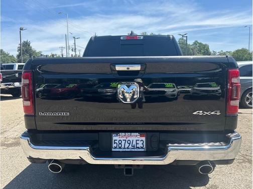 Diamond Black Crystal Pearlcoat 2021 RAM 1500 Laramie