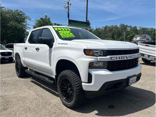 Summit White 2021 Chevrolet Silverado 1500 Custom