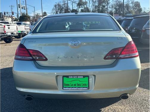 2010 Toyota Avalon XLS