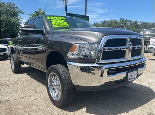 Granite Crystal Metallic Clearcoat 2018 RAM 2500 Tradesman Crew Cab 4x4 6'4' Box