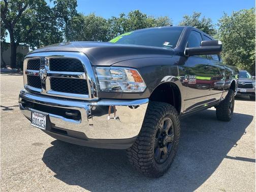Granite Crystal Metallic Clearcoat 2018 RAM 2500 Tradesman Crew Cab 4x4 6'4' Box