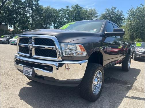Granite Crystal Metallic Clearcoat 2018 RAM 2500 Tradesman Crew Cab 4x4 6'4' Box