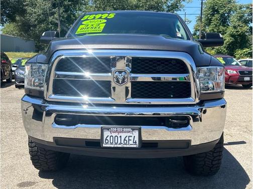 Granite Crystal Metallic Clearcoat 2018 RAM 2500 Tradesman Crew Cab 4x4 6'4' Box