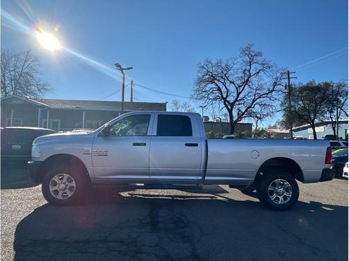 2018 RAM 2500 Tradesman Crew Cab 4x4 8' Box