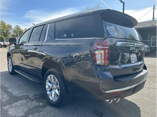 2023 Chevrolet Suburban Premier