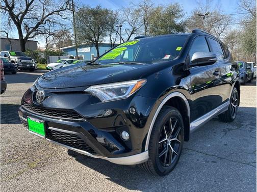 2018 Toyota RAV4 SE