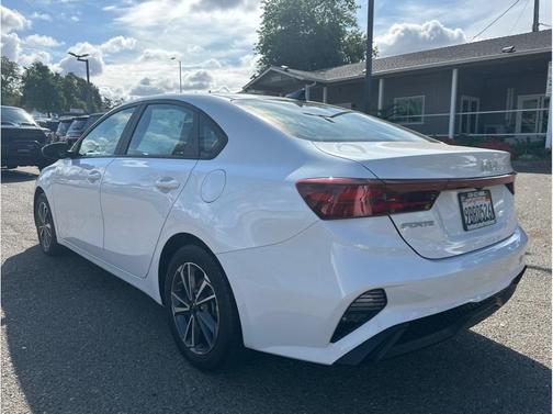 2022 Kia Forte LXS