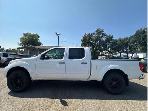 2017 Nissan Frontier SV