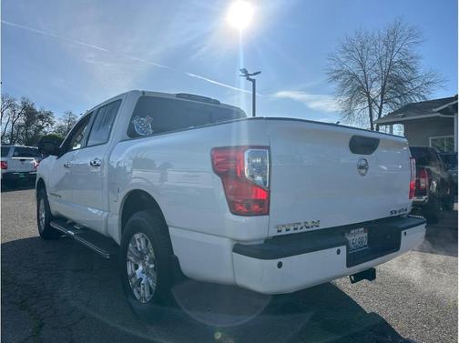 2019 Nissan Titan SV