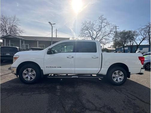 2019 Nissan Titan SV