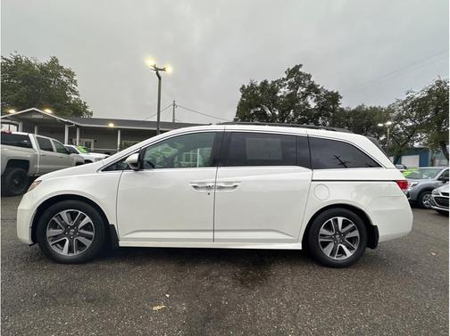 2015 Honda Odyssey Touring Elite