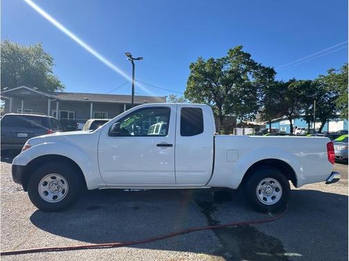 2016 Nissan Frontier S