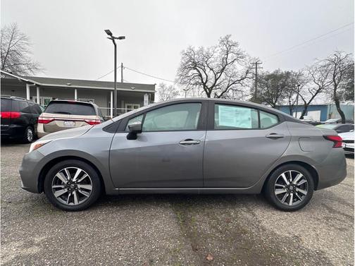 2021 Nissan Versa 1.6 SV
