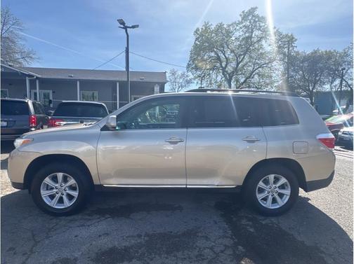 2012 Toyota Highlander SE