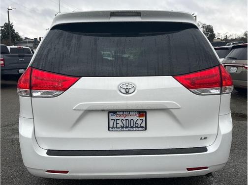 2014 Toyota Sienna LE