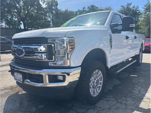 Oxford White 2018 Ford F-250 XLT