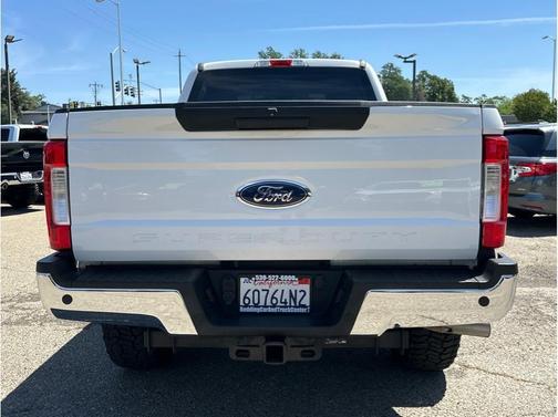 Oxford White 2018 Ford F-250 XLT
