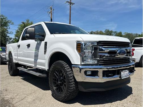 Oxford White 2018 Ford F-250 XLT