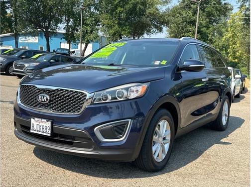 2016 Kia Sorento LX