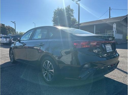 2022 Kia Forte LXS