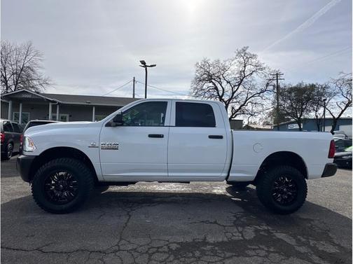 2018 RAM 2500 Tradesman Crew Cab 4x4 6'4' Box
