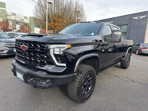 2025 Chevrolet Silverado 2500 4WD Crew Cab Standard Bed ZR2