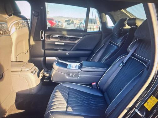 2025 Genesis G90 3.5T e-SC AWD