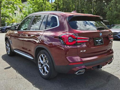 Aventurin Red Metallic 2022 BMW X3 xDrive30i