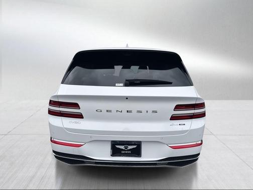 Uyuni White 2026 Genesis GV80 3.5T