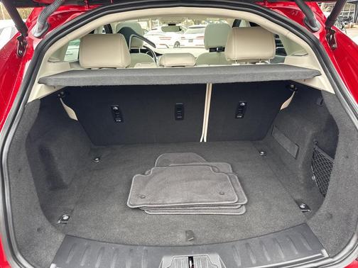 2019 Jaguar E-PACE SE